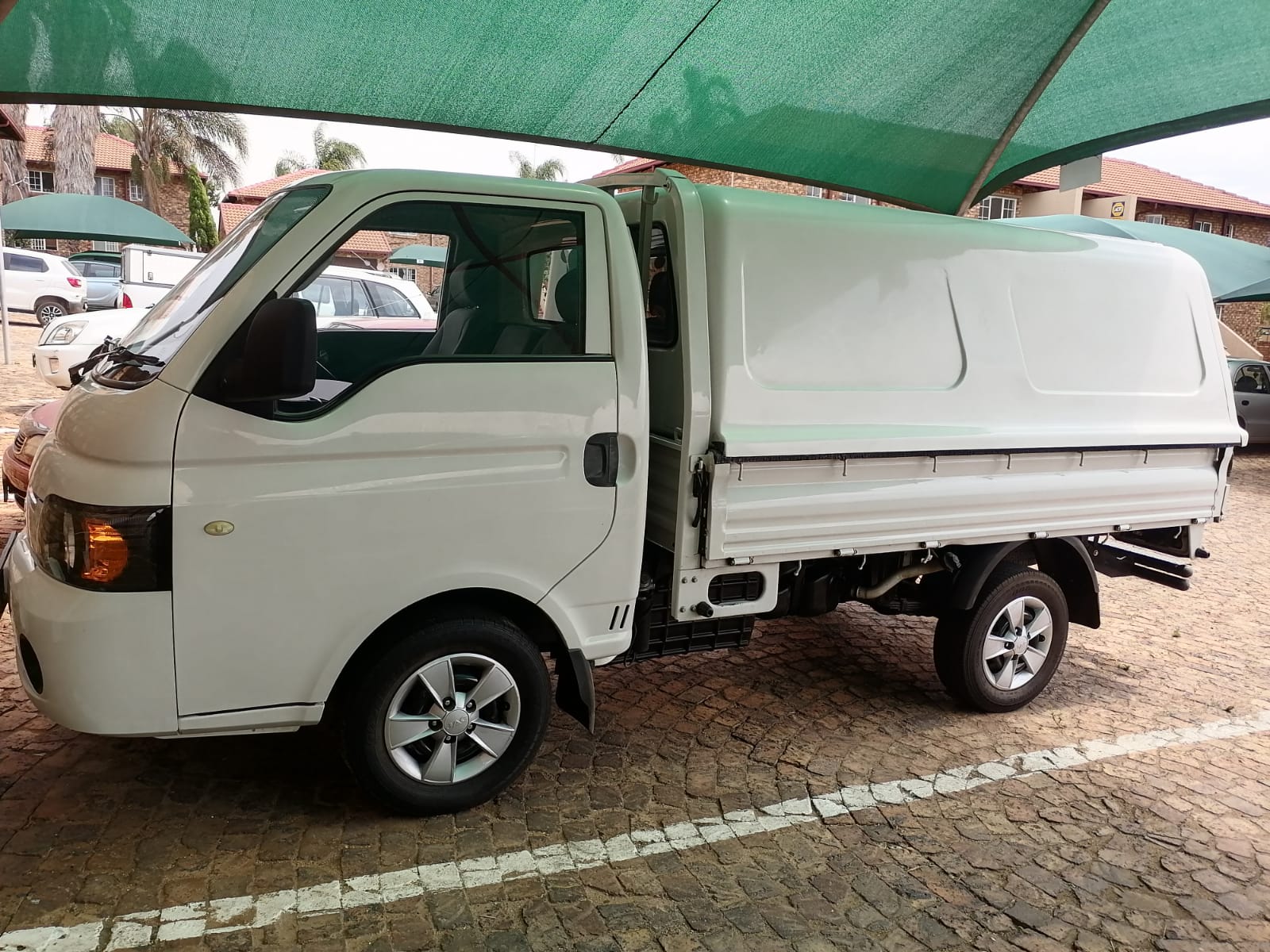 Truck for hire in Pretoria (east, west and north), Centurion, Midrand Gauteng